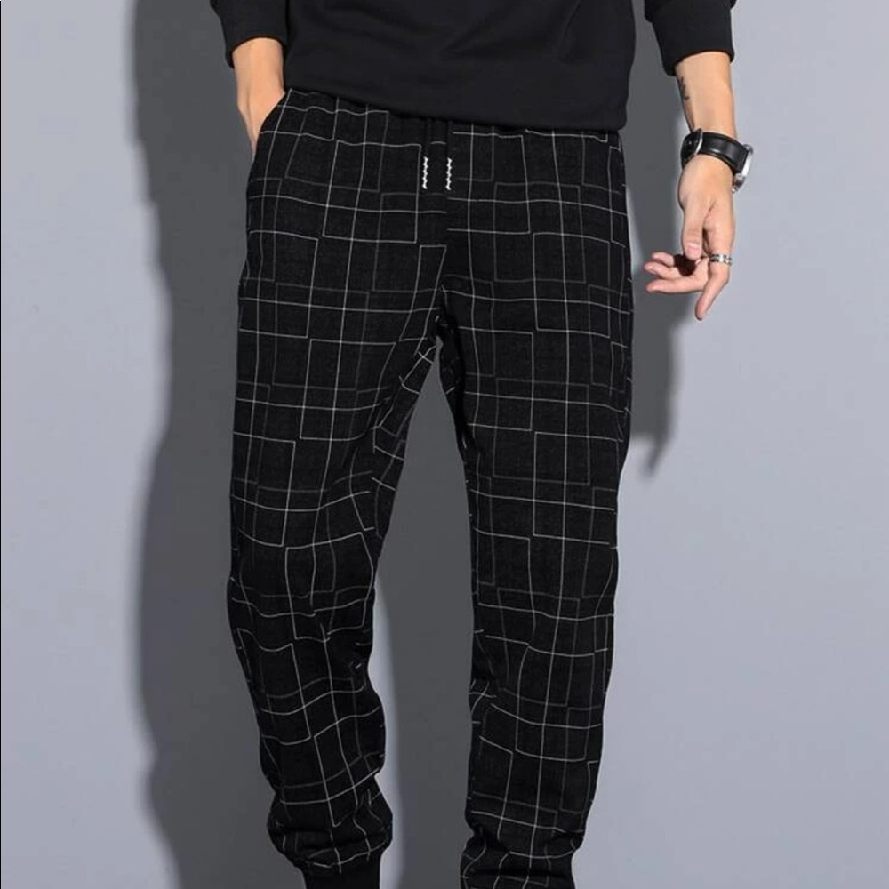 NEW Dark Plaid Pants (Small)